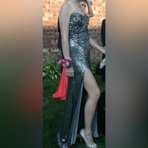 Aspeed gray and silver sequenced sweetheart strapless prom size medium